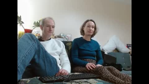 Mrs Velvet Vixen online show from December 17, 12:00 pm