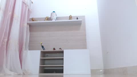 Snapshot of mrskatty chatting on January 8, 4:11 pm Tell me Katty online show from January 8, 4:11 pm