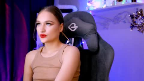 YOUR OWNER online show from January 12, 11:58 pm