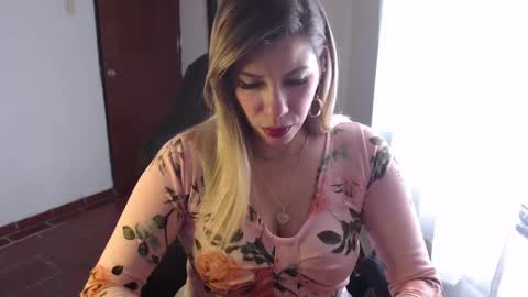 Snapshot of ms_sofiax chatting on January 24, 6:14 pm Sofia online show from January 24, 6:14 pm