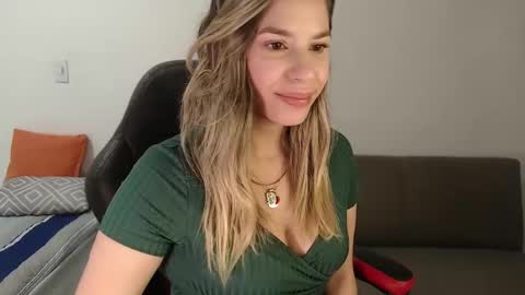 Snapshot of ms_sofiax chatting on October 1, 11:11 pm Sofia online show from October 1, 11:11 pm