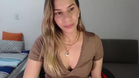 Snapshot of ms_sofiax chatting on October 3, 2:52 am Sofia online show from October 3, 2:52 am