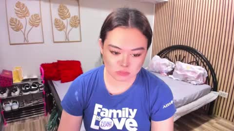 CINDY MIRANDA online show from January 27, 7:35 am