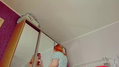 Im Jess I can be a strict stepMother or a sweet stMommy all depends on you online show from December 19, 1:40 pm