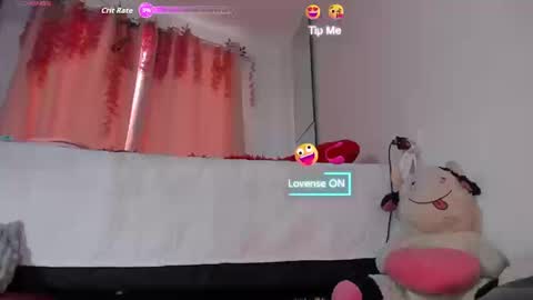 Snapshot of msschloee chatting on September 16, 9:27 pm Chloe new account online show from September 16, 9:27 pm