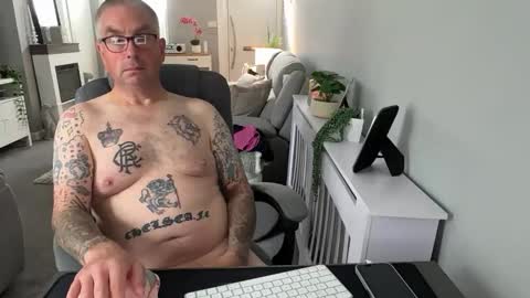 Snapshot of mtb1697 chatting on September 18, 9:55 am mtb1697 online show from September 18, 9:55 am