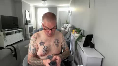 Snapshot of mtb1697 chatting on September 27, 8:52 am mtb1697 online show from September 27, 8:52 am