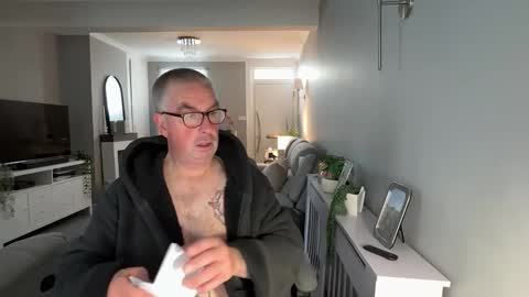 Snapshot of mtb1697 chatting on October 11, 10:03 am mtb1697 online show from October 11, 10:03 am