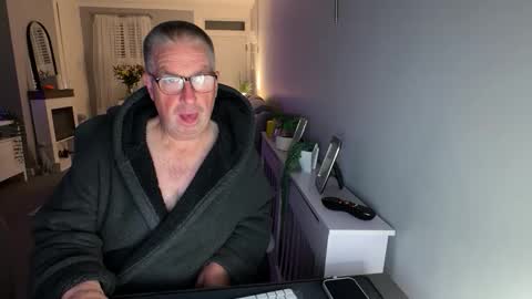 Snapshot of mtb1697 chatting on October 17, 12:58 am mtb1697 online show from October 17, 12:58 am