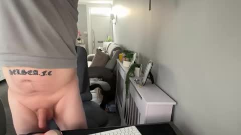 Snapshot of mtb1697 chatting on October 21, 11:33 am mtb1697 online show from October 21, 11:33 am