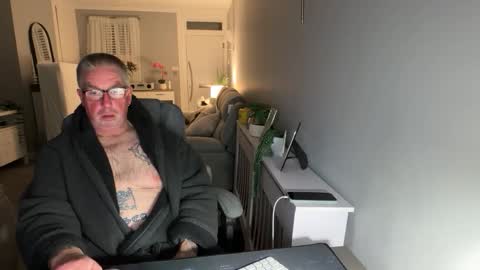 Snapshot of mtb1697 chatting on October 27, 12:26 am mtb1697 online show from October 27, 12:26 am