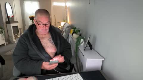 Snapshot of mtb1697 chatting on November 5, 10:37 am mtb1697 online show from November 5, 10:37 am