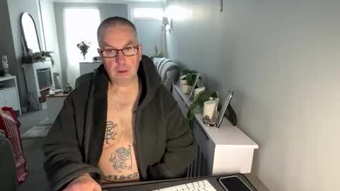 Snapshot of mtb1697 chatting on December 16, 11:37 am mtb1697 online show from December 16, 11:37 am