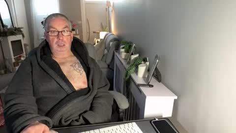 Snapshot of mtb1697 chatting on December 17, 8:53 am mtb1697 online show from December 17, 8:53 am