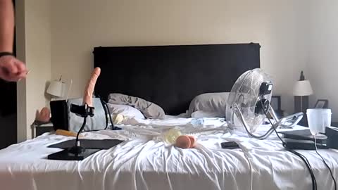 Snapshot of mudjimba chatting on December 16, 1:31 am mudjimba online show from December 16, 1:31 am