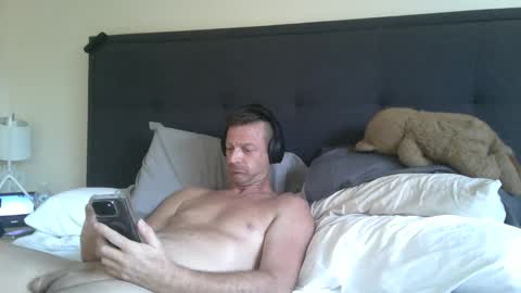 Snapshot of mudjimba chatting on December 24, 7:44 pm mudjimba online show from December 24, 7:44 pm