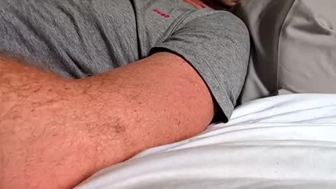 Snapshot of mudjimba chatting on February 16, 5:15 am mudjimba online show from February 16, 5:15 am