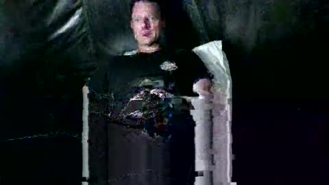 Snapshot of mudjimba chatting on October 13, 6:52 pm mudjimba online show from October 13, 6:52 pm