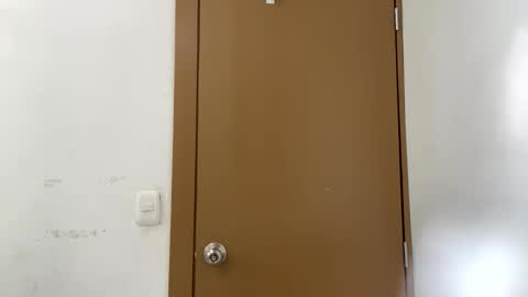   online show from October 18, 3:46 pm