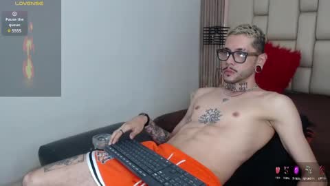 murdok  online show from February 12, 7:13 am