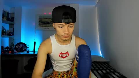 murielkarmesi online show from January 5, 3:45 pm