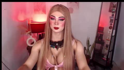 Snapshot of murphy_bitches chatting on October 2, 2:35 pm MURPHY online show from October 2, 2:35 pm