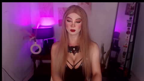 Snapshot of murphy_bitches chatting on October 5, 2:48 pm MURPHY online show from October 5, 2:48 pm