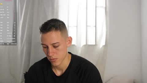 Snapshot of muscle_king_cum chatting on November 13, 2:49 pm muscle_king_cum online show from November 13, 2:49 pm