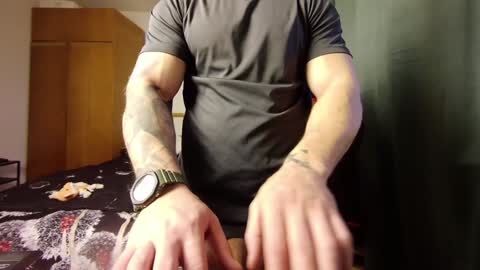 Snapshot of muslejoker chatting on December 2, 1:57 pm musle joker online show from December 2, 1:57 pm