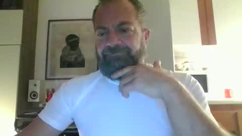 Snapshot of muzungu5 chatting on November 8, 9:02 pm muzungu5 online show from November 8, 9:02 pm