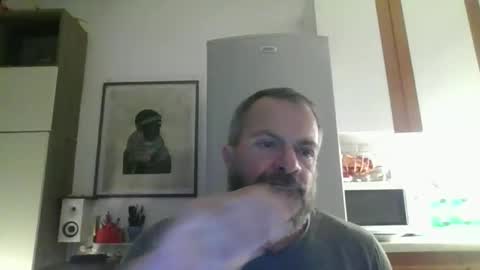 Snapshot of muzungu5 chatting on November 9, 10:08 pm muzungu5 online show from November 9, 10:08 pm