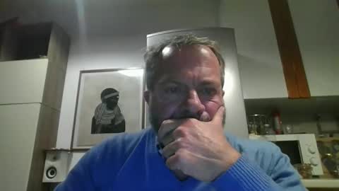 Snapshot of muzungu5 chatting on December 17, 8:15 pm muzungu5 online show from December 17, 8:15 pm