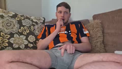 Snapshot of muzzy624406 chatting on October 26, 2:12 pm Muzzy online show from October 26, 2:12 pm