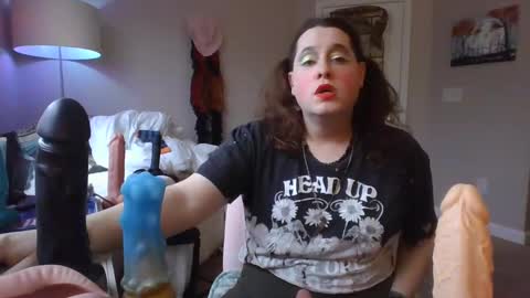 Snapshot of mxsissycharlotte chatting on January 8, 7:56 pm Mx Charlotte online show from January 8, 7:56 pm