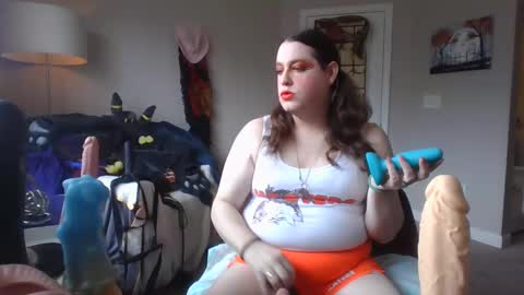 Snapshot of mxsissycharlotte chatting on February 26, 4:56 pm Mx Charlotte online show from February 26, 4:56 pm