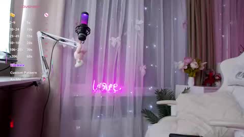 Snapshot of my_polina chatting on September 16, 2:12 am Poli online show from September 16, 2:12 am