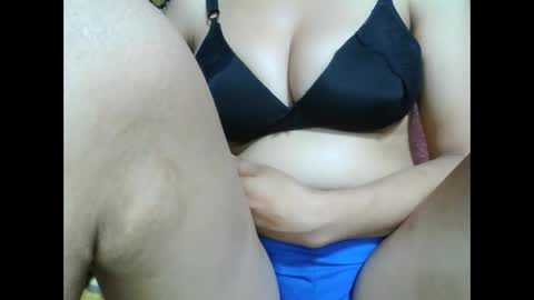 Snapshot of myaldiah chatting on October 24, 2:52 am myaldiah online show from October 24, 2:52 am