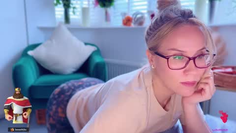 Mya-be Yours P online show from October 23, 4:17 pm