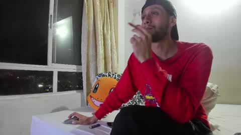 Snapshot of mybmx chatting on November 6, 3:51 am JUAN TORRES CREATURE online show from November 6, 3:51 am