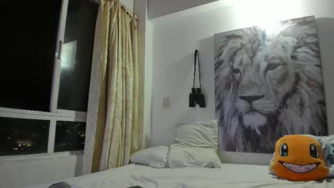 Snapshot of mybmx chatting on November 11, 5:29 am JUAN TORRES CREATURE online show from November 11, 5:29 am