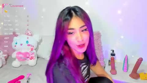    online show from October 11, 10:19 pm