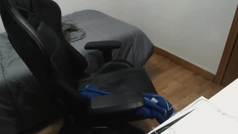 Juan  OF  myhairymacho online show from January 8, 11:21 am