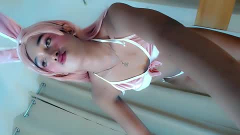 Snapshot of mykaliciousness chatting on March 1, 11:39 am mykaliciousness online show from March 1, 11:39 am