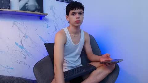 Snapshot of mykelcano chatting on November 9, 5:11 pm Mykel online show from November 9, 5:11 pm