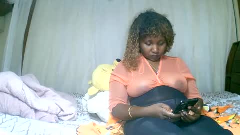 Snapshot of mylindasweet chatting on January 13, 4:41 pm linda online show from January 13, 4:41 pm