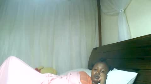 Snapshot of mylindasweet chatting on February 18, 6:47 pm linda online show from February 18, 6:47 pm