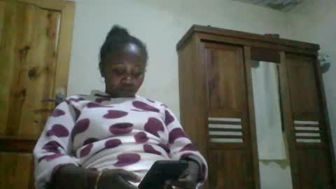 Snapshot of mylindasweet chatting on December 21, 3:52 pm linda online show from December 21, 3:52 pm