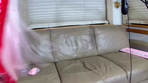 Snapshot of mymindbreaks2 chatting on December 22, 10:58 pm mymindbreaks online show from December 22, 10:58 pm