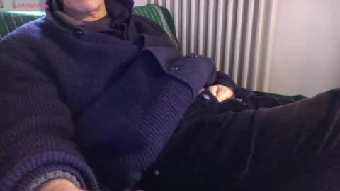 Bi sexy guy lovense hush is on private is open or password show tip if you like. online show from February 5, 3:09 pm