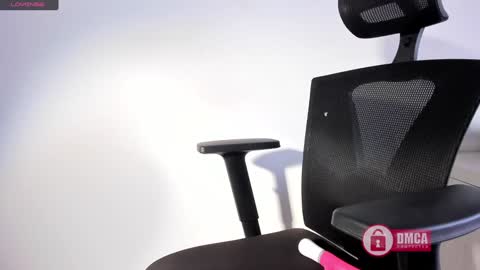 Bella online show from January 12, 1:05 pm